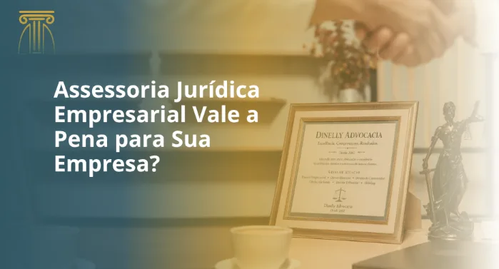 Empresários analisando contratos com apoio de advogado empresarial